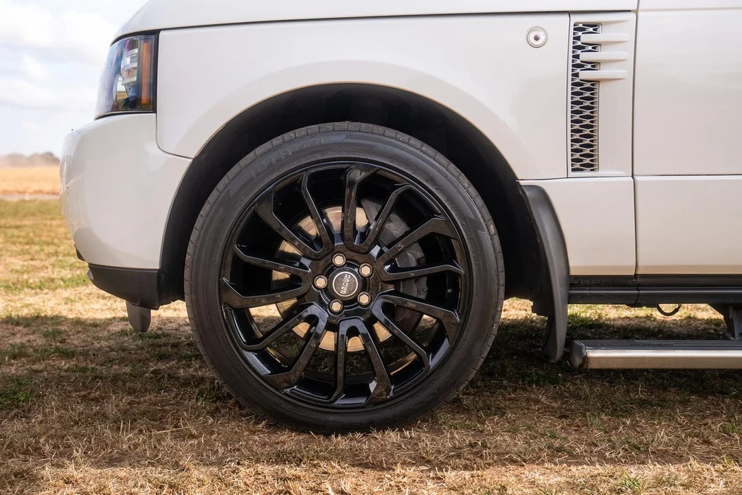 2012 Land Rover Range Rover L322 - Image 25 of 31