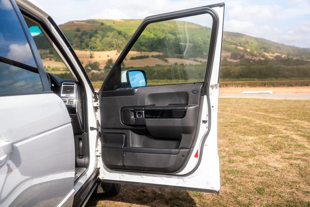 2012 Land Rover Range Rover L322 - Image 27 of 31