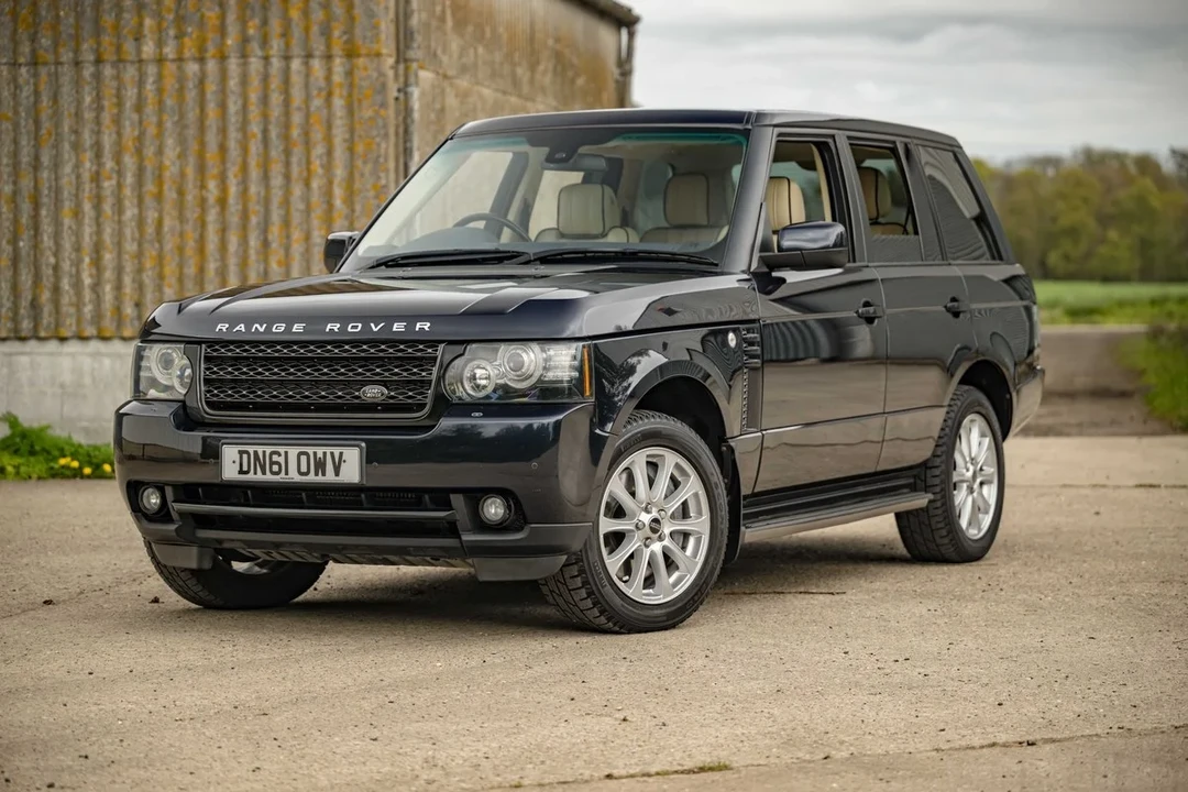 2012 Land Rover Range Rover L322 - Image 12 of 30