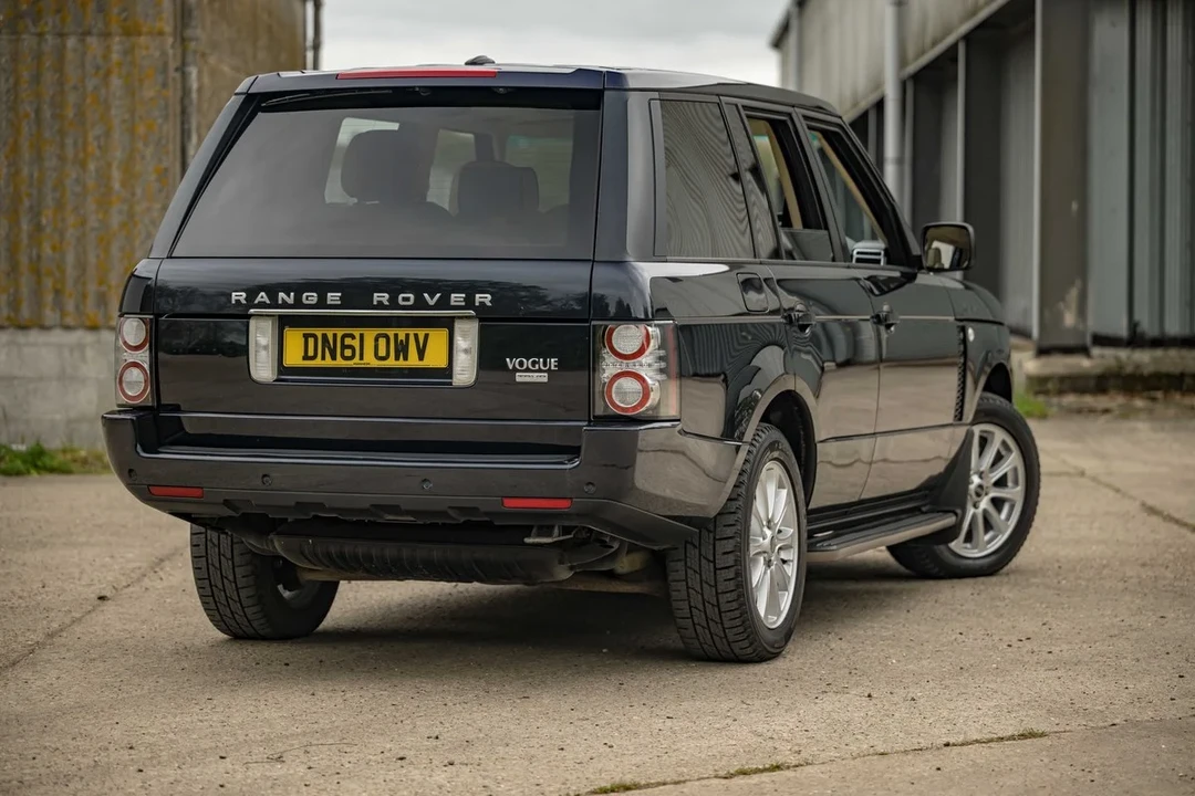 2012 Land Rover Range Rover L322 - Image 20 of 30