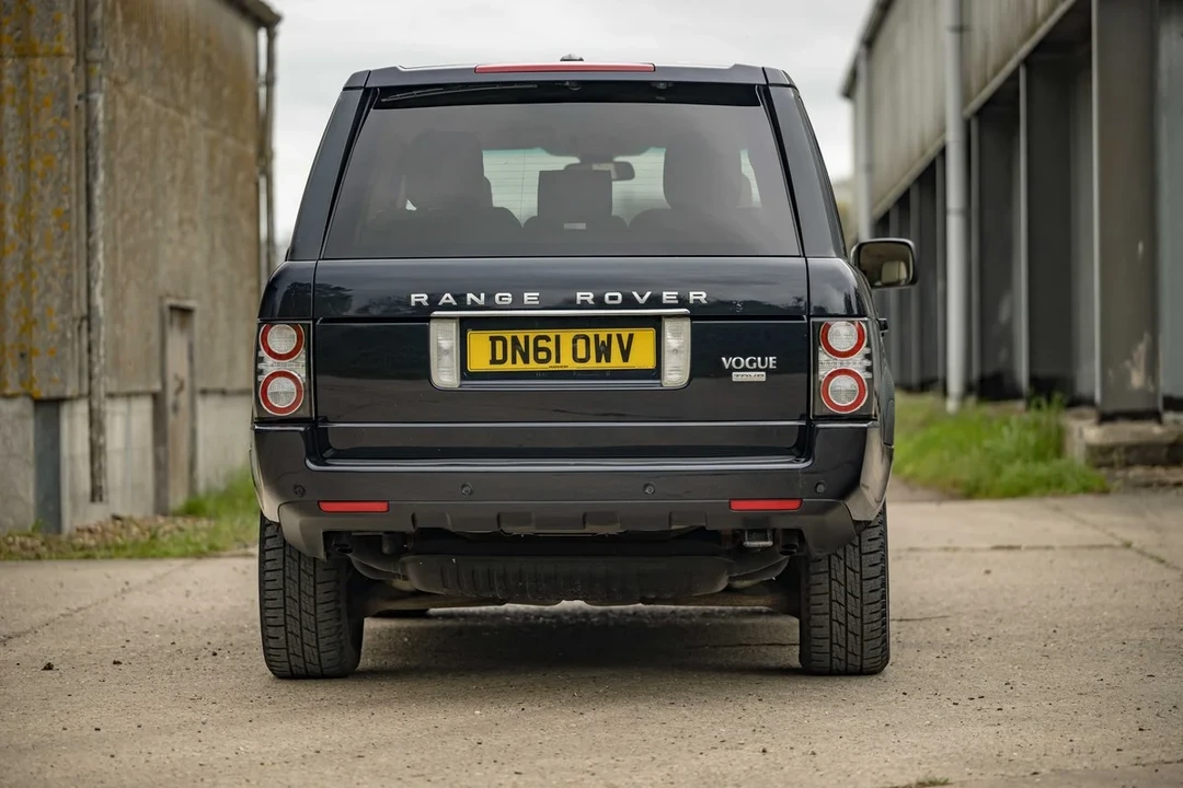 2012 Land Rover Range Rover L322 - Image 23 of 30