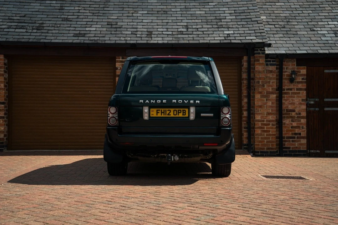 2012 Land Rover Range Rover L322 - Image 6 of 30