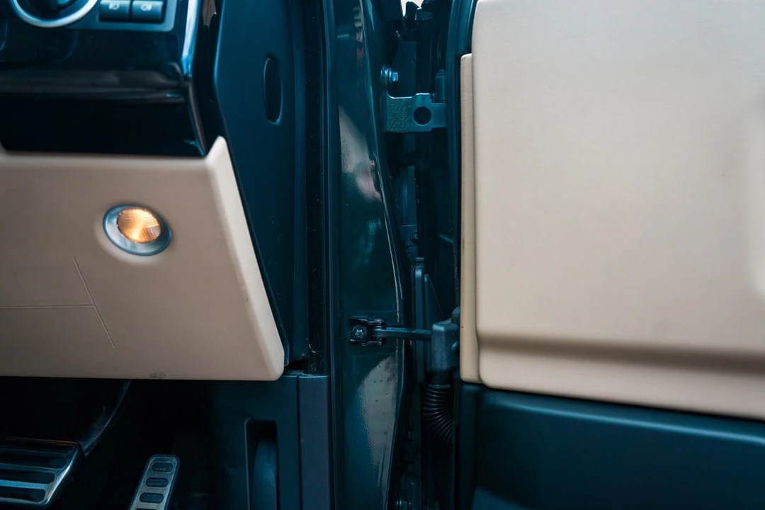 2012 Land Rover Range Rover L322 - Image 24 of 30