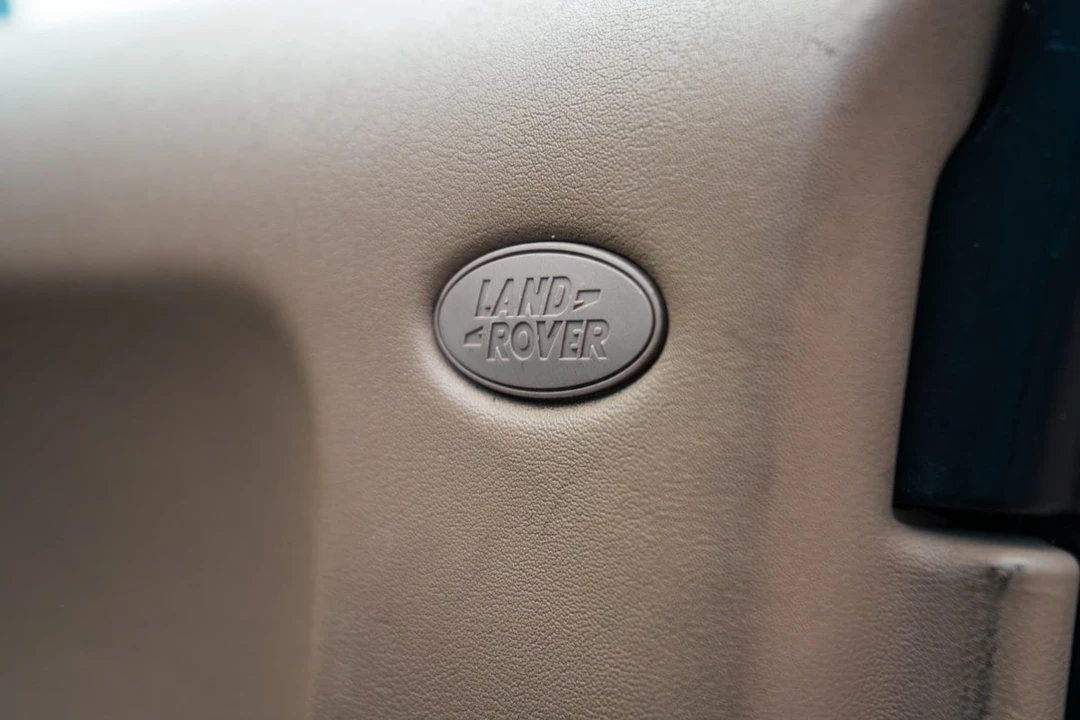 2012 Land Rover Range Rover L322 - Image 17 of 30