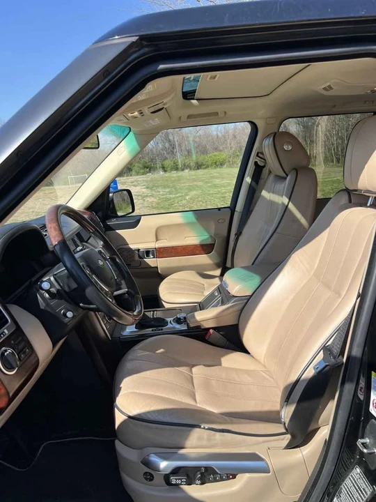 2012 Land Rover Range Rover L322 - Image 9 of 20
