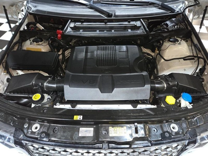 2012 Land Rover Range Rover L322 - Image 9 of 12