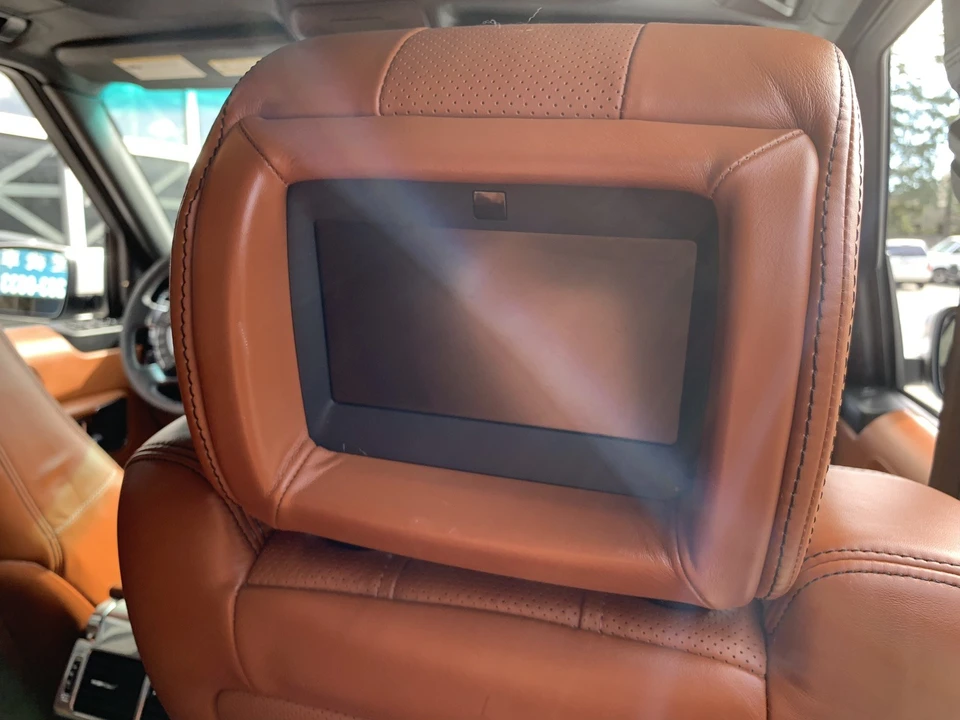 2012 Land Rover Range Rover L322 - Image 11 of 31