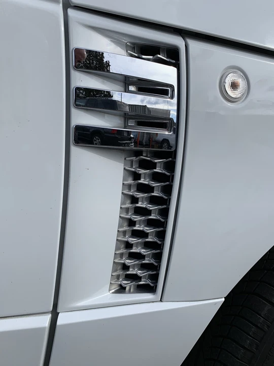 2012 Land Rover Range Rover L322 - Image 2 of 31