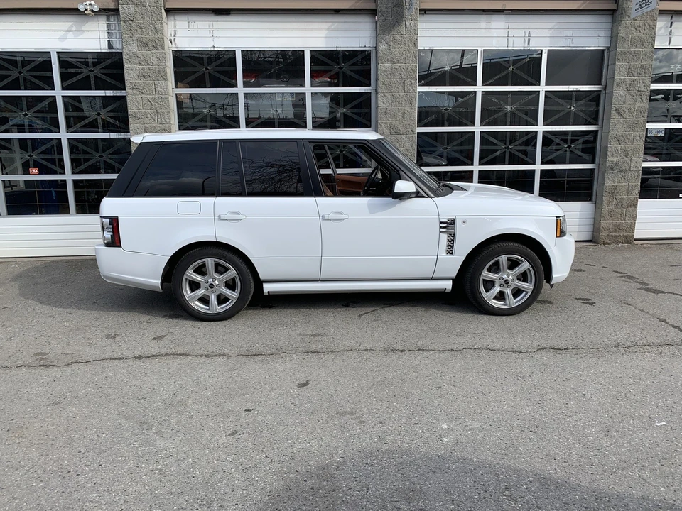 2012 Land Rover Range Rover L322 - Image 20 of 31