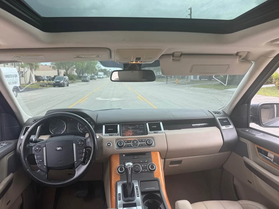 2012 Land Rover Range Rover L322 - Image 10 of 11
