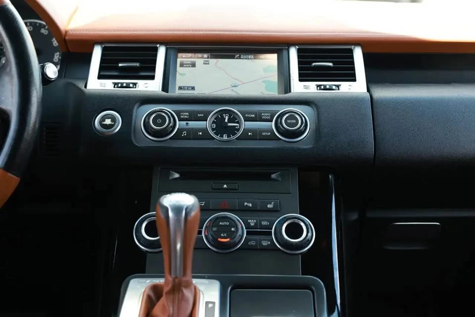 2012 Land Rover Range Rover L322 - Image 18 of 20