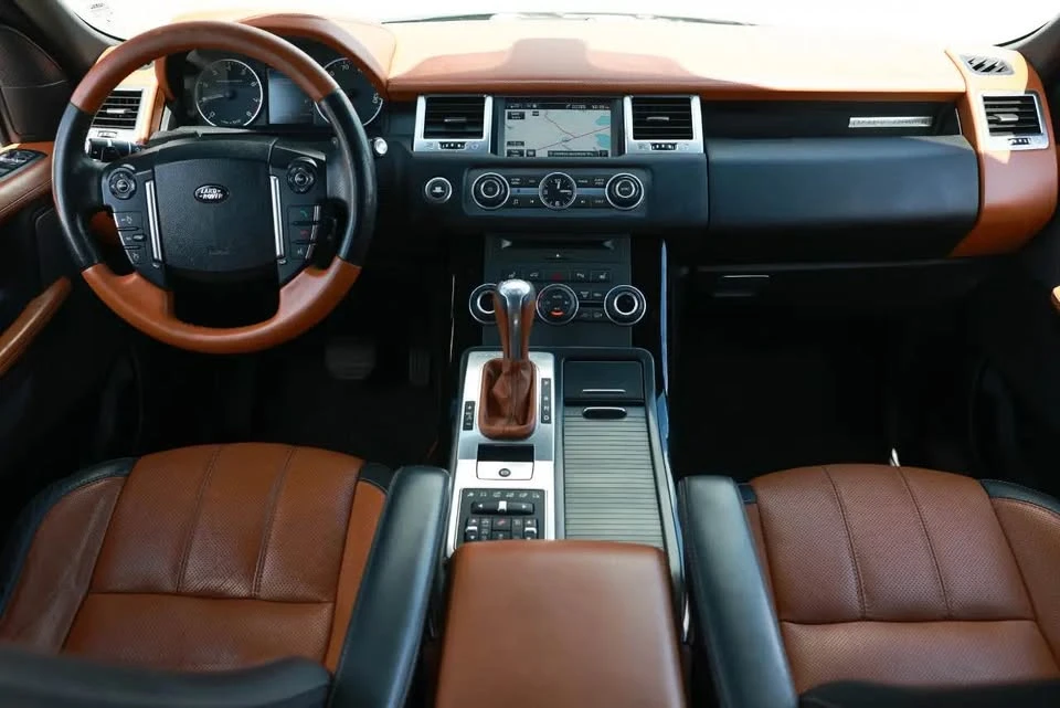 2012 Land Rover Range Rover L322 - Image 8 of 20