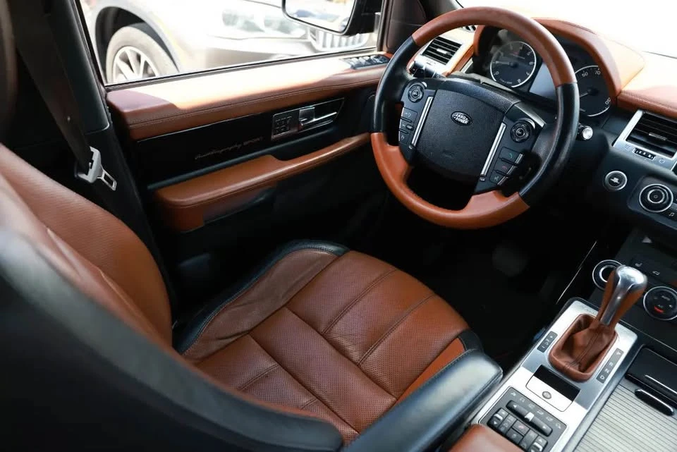 2012 Land Rover Range Rover L322 - Image 14 of 20