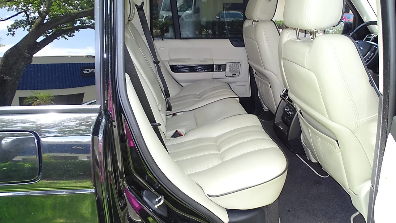 2012 Land Rover Range Rover L322 - Image 13 of 25