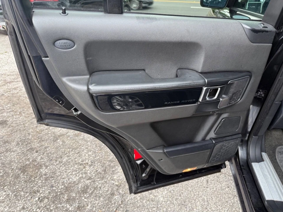 2012 Land Rover Range Rover L322 - Image 8 of 17