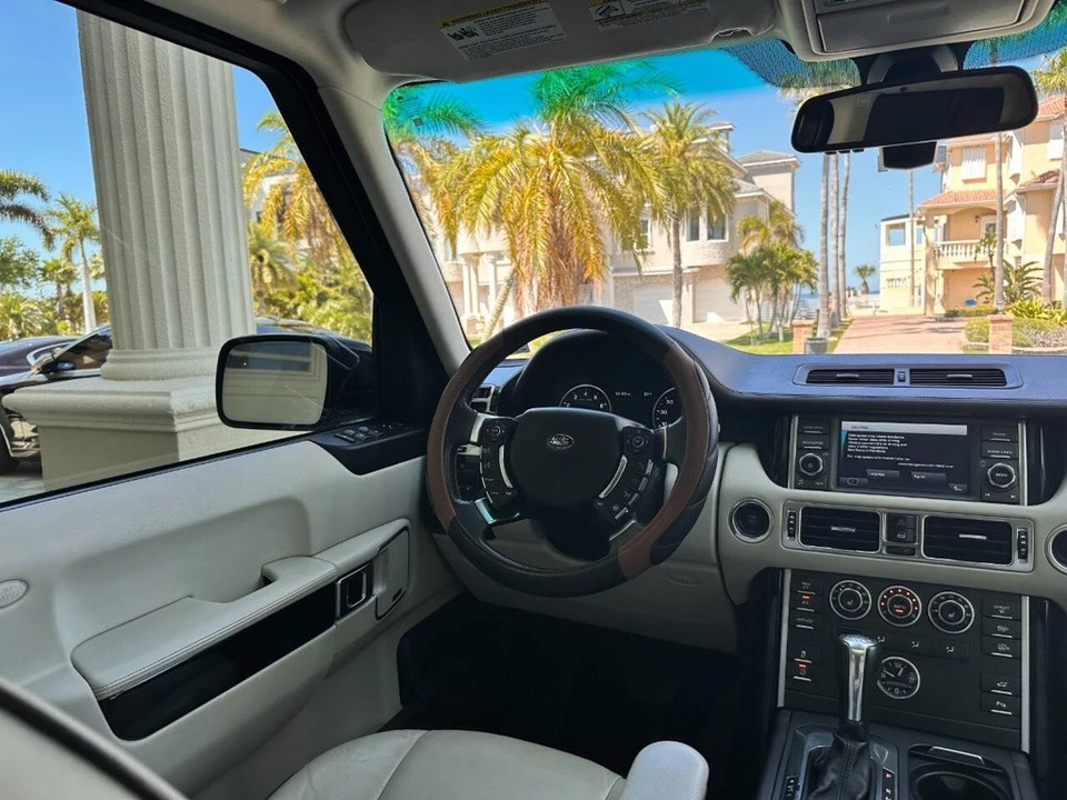 2012 Land Rover Range Rover L322 - Image 11 of 21