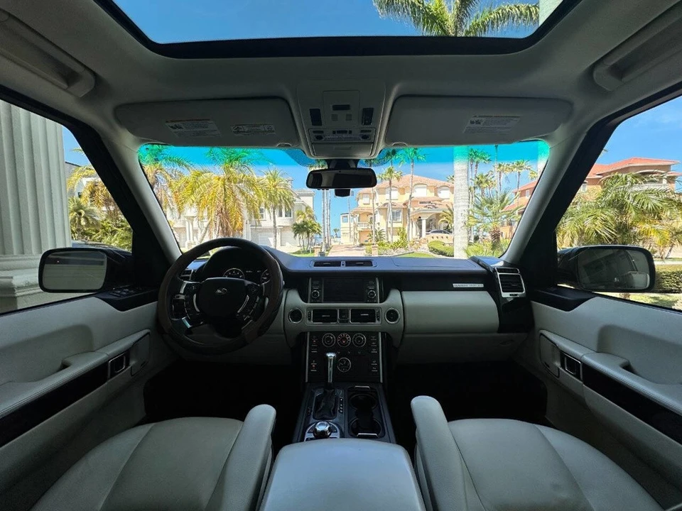 2012 Land Rover Range Rover L322 - Image 10 of 21