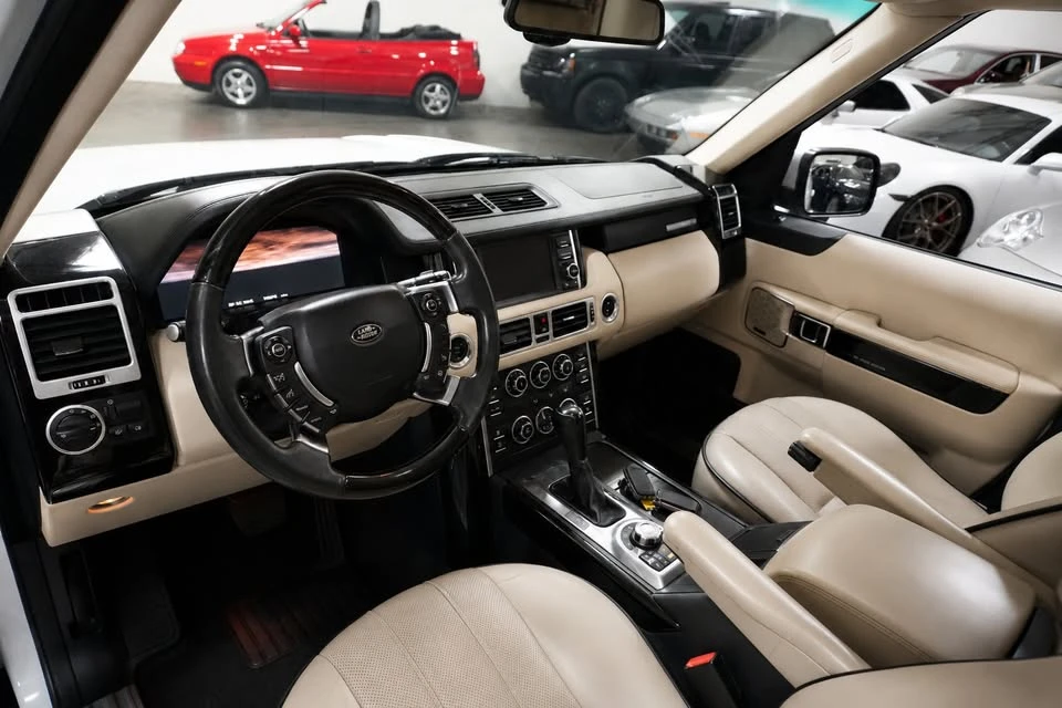 2012 Land Rover Range Rover L322 - Image 10 of 20