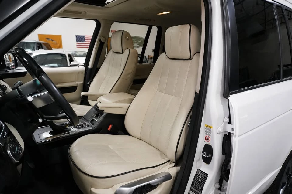 2012 Land Rover Range Rover L322 - Image 9 of 20