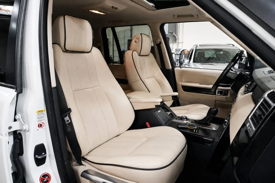 2012 Land Rover Range Rover L322 - Image 17 of 20