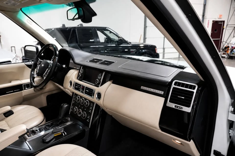 2012 Land Rover Range Rover L322 - Image 18 of 20