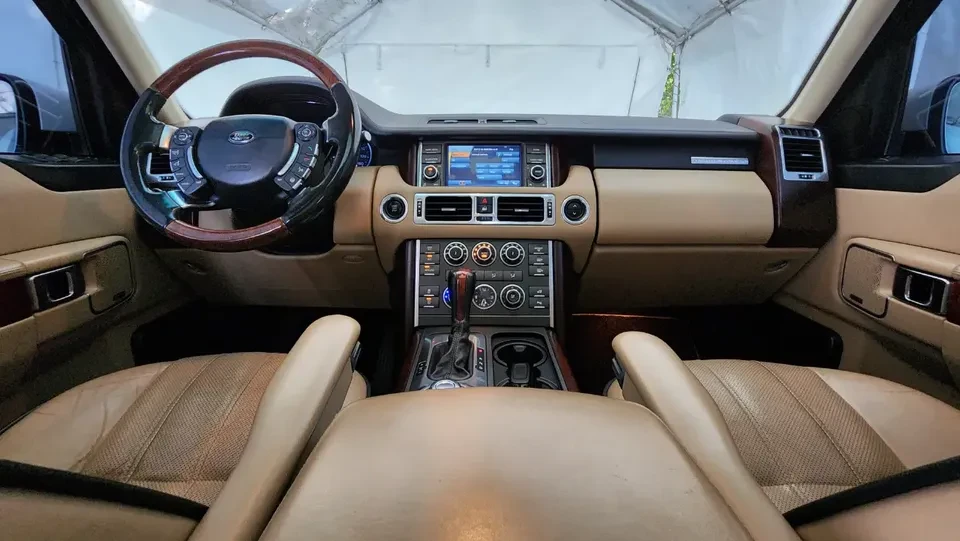 2012 Land Rover Range Rover L322 - Image 15 of 20