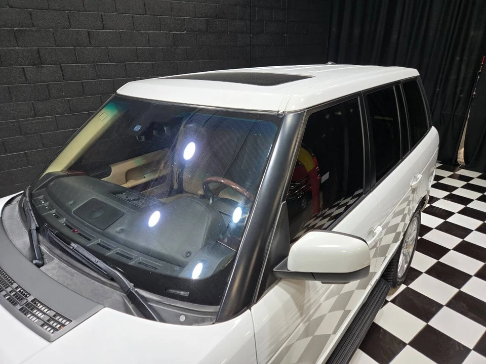 2012 Land Rover Range Rover L322 - Image 17 of 21