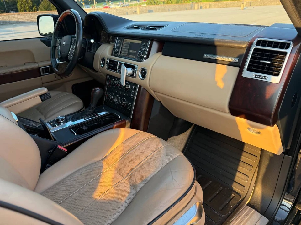 2012 Land Rover Range Rover L322 - Image 13 of 24