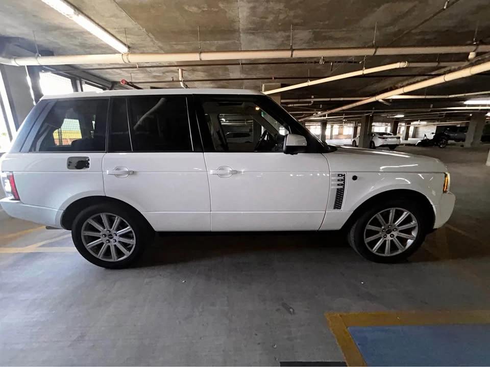 2012 Land Rover Range Rover L322 - Image 2 of 15