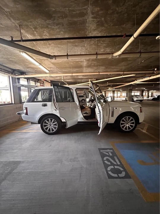 2012 Land Rover Range Rover L322 - Image 6 of 15