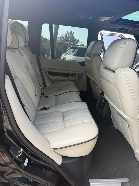 2012 Land Rover Range Rover L322 - Image 11 of 23