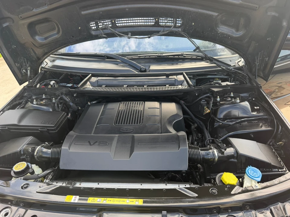 2012 Land Rover Range Rover L322 - Image 15 of 23