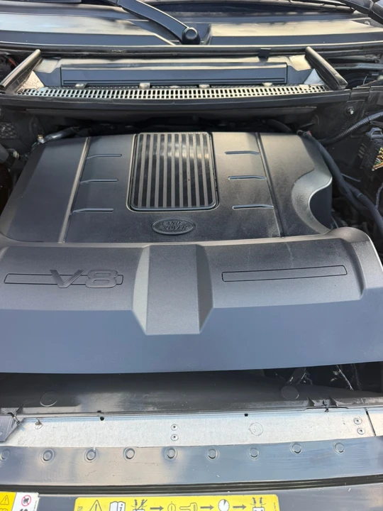 2012 Land Rover Range Rover L322 - Image 17 of 23