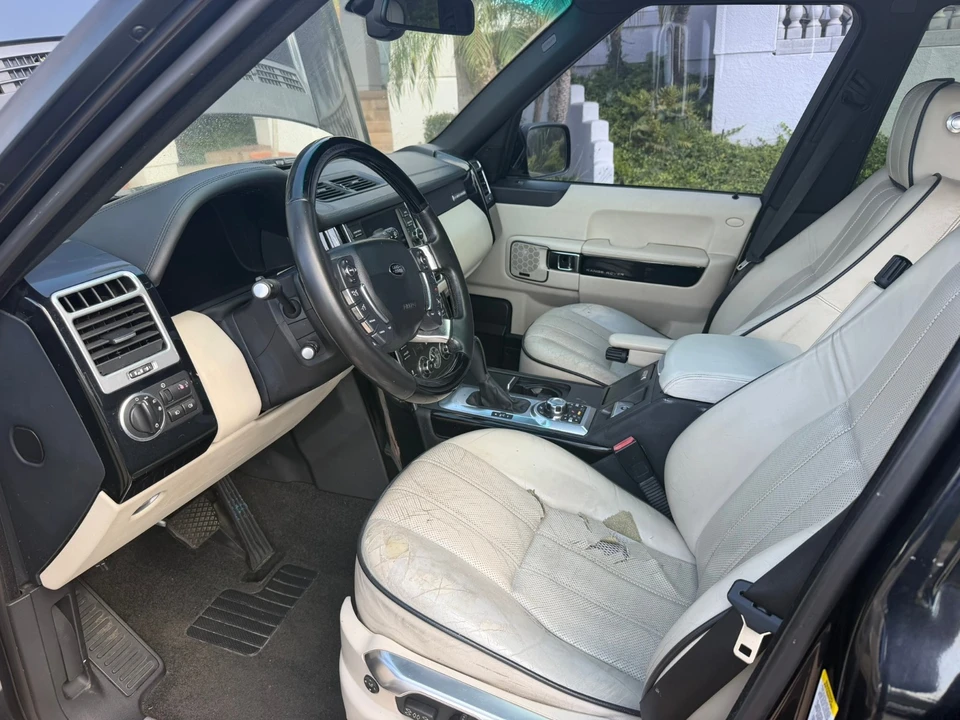 2012 Land Rover Range Rover L322 - Image 9 of 23