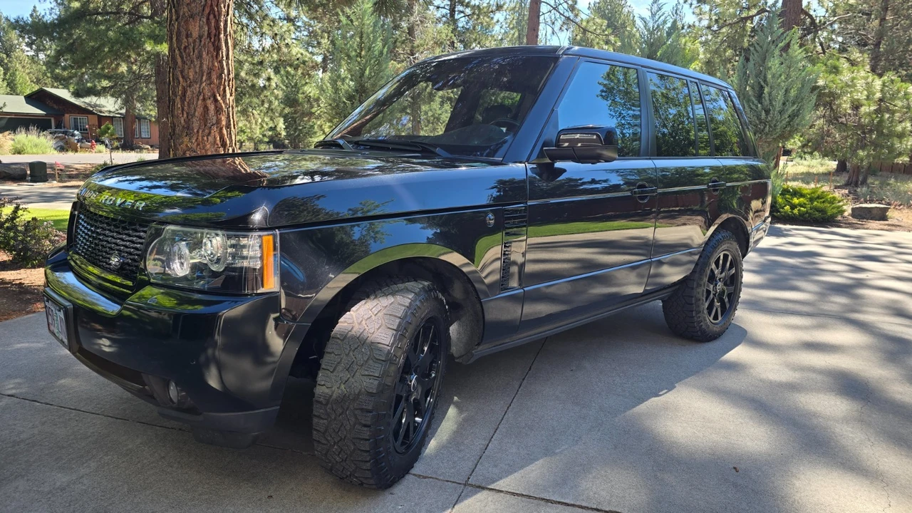 2012 Land Rover Range Rover L322 - Image 2 of 24