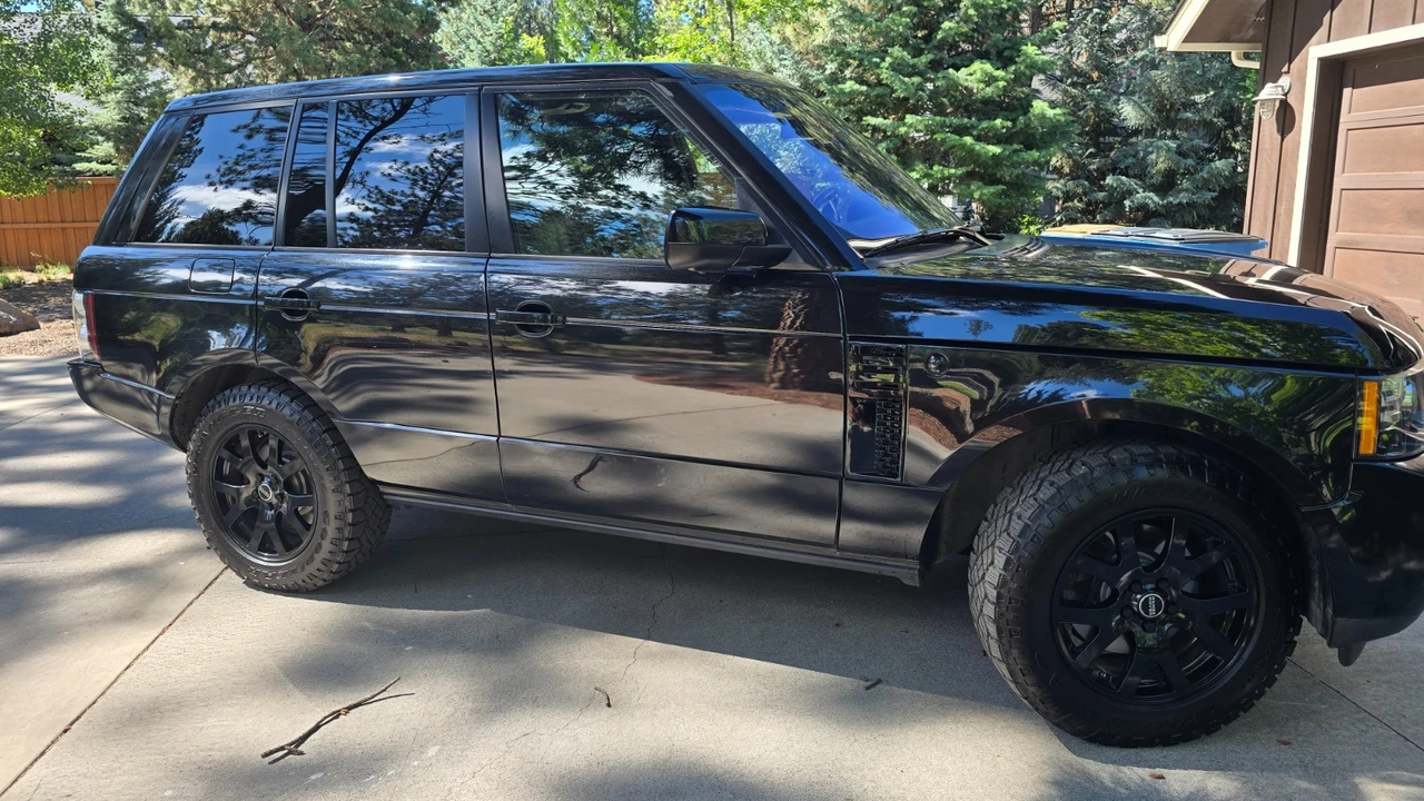 2012 Land Rover Range Rover L322 - Image 4 of 24