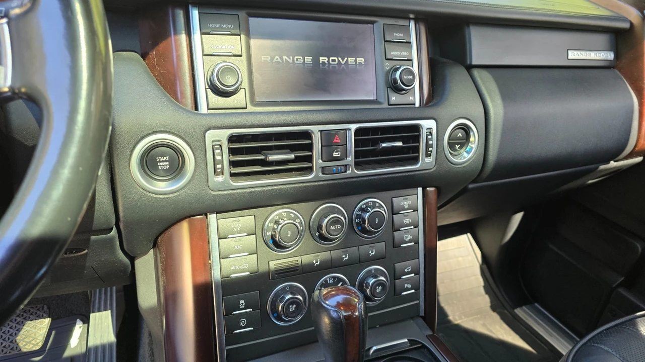 2012 Land Rover Range Rover L322 - Image 21 of 24