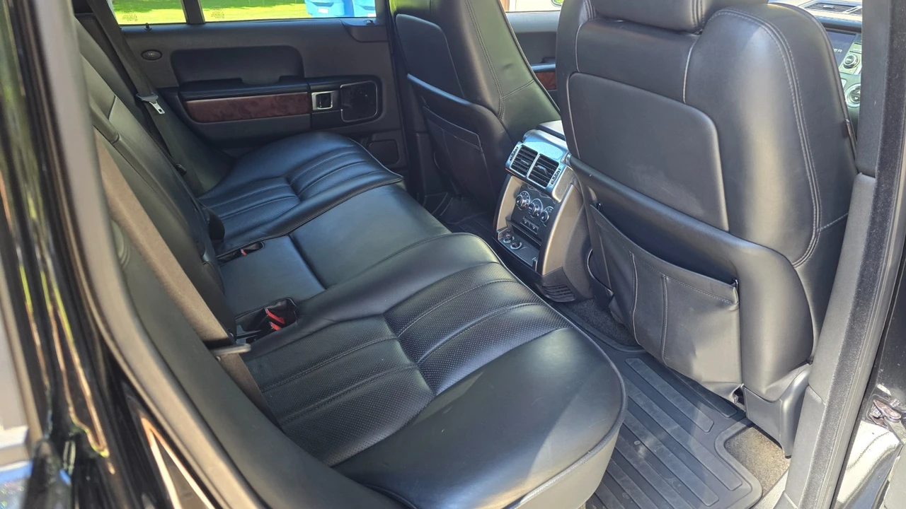 2012 Land Rover Range Rover L322 - Image 13 of 24