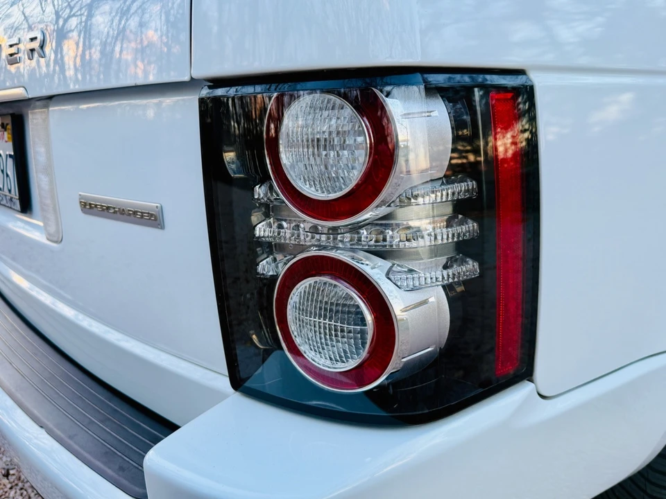 2012 Land Rover Range Rover L322 - Image 9 of 21