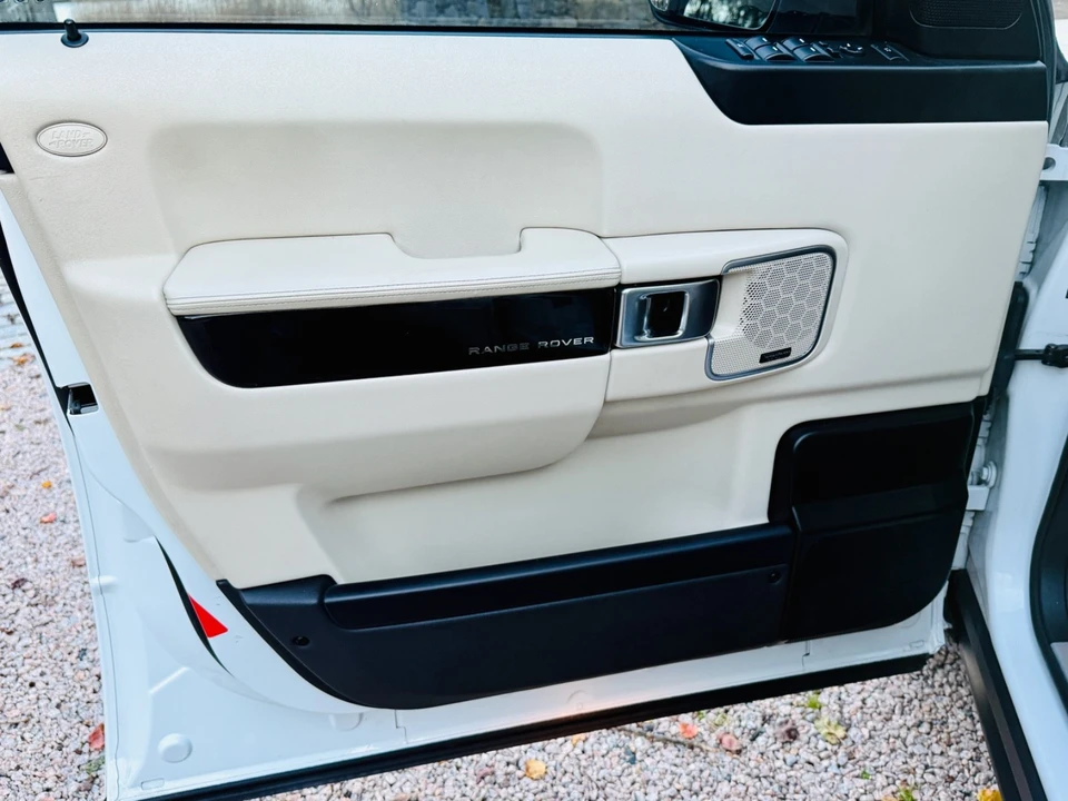 2012 Land Rover Range Rover L322 - Image 21 of 21