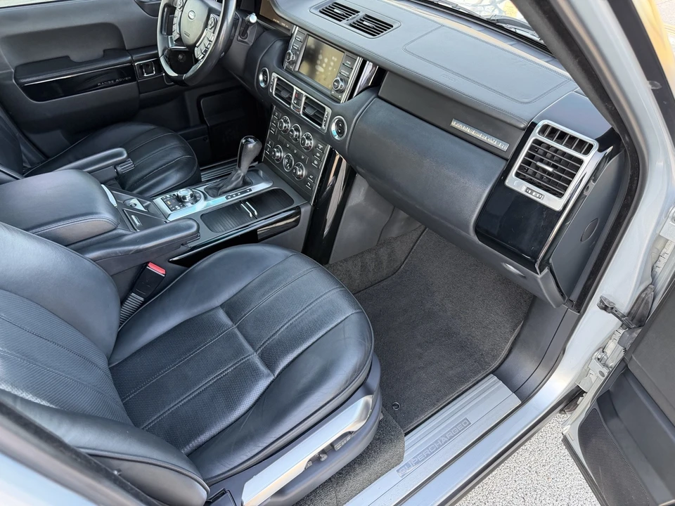 2012 Land Rover Range Rover L322 - Image 24 of 31