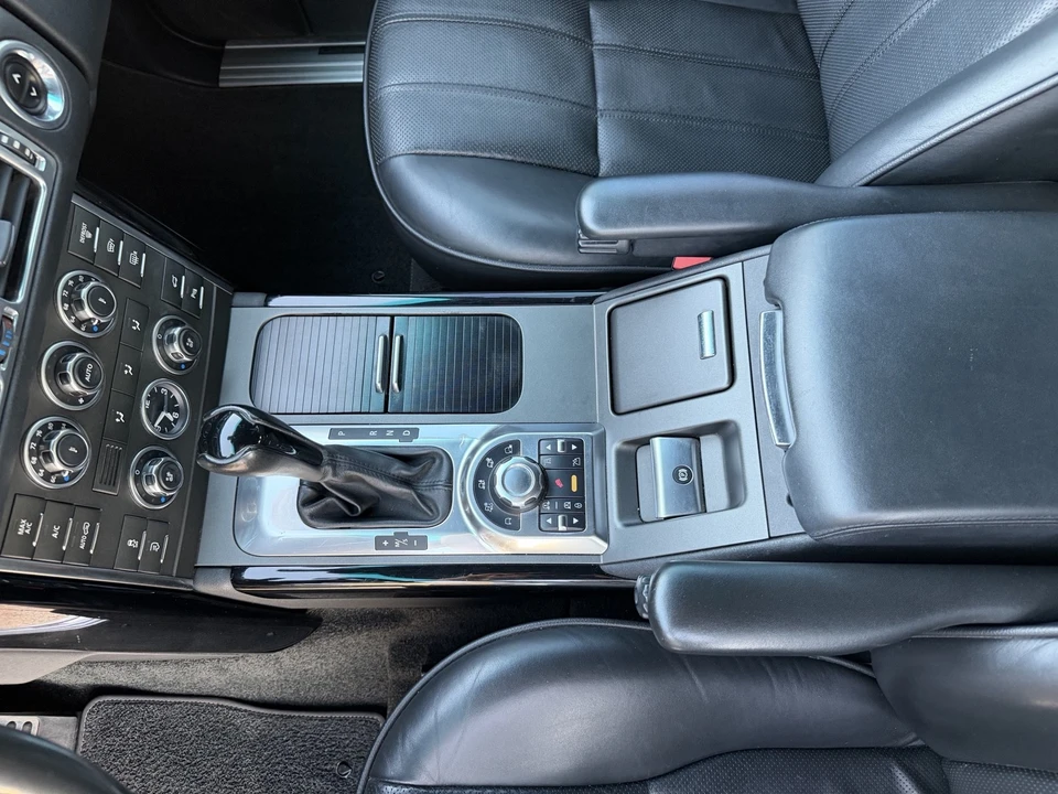 2012 Land Rover Range Rover L322 - Image 29 of 31
