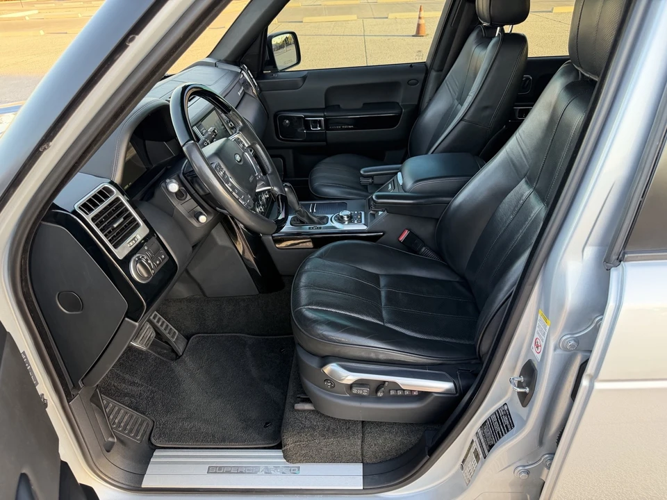 2012 Land Rover Range Rover L322 - Image 20 of 31