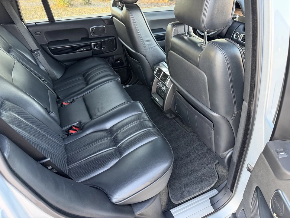 2012 Land Rover Range Rover L322 - Image 26 of 31