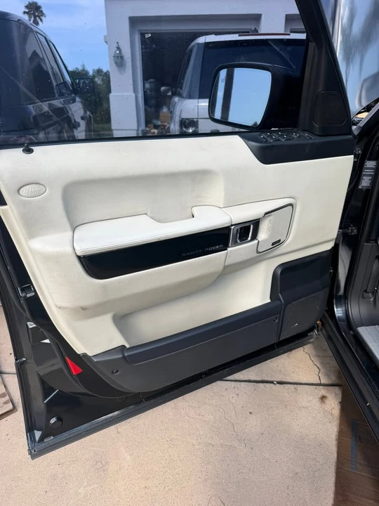 2012 Land Rover Range Rover L322 - Image 18 of 20