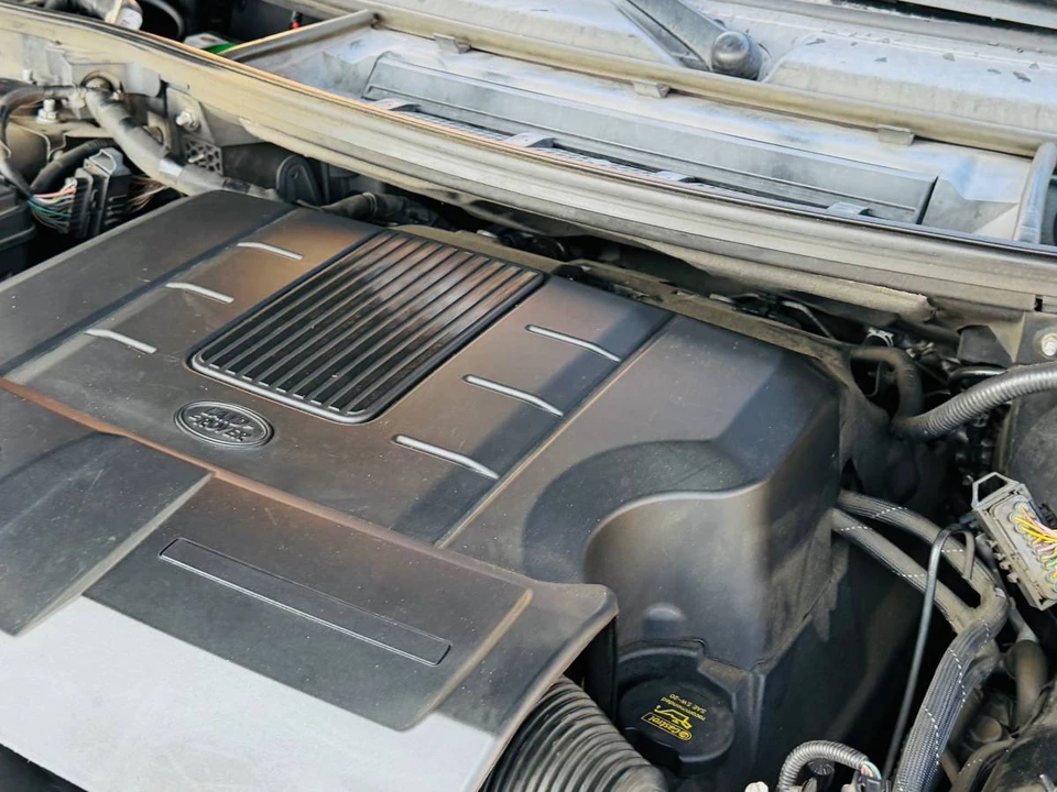 2012 Land Rover Range Rover L322 - Image 18 of 18