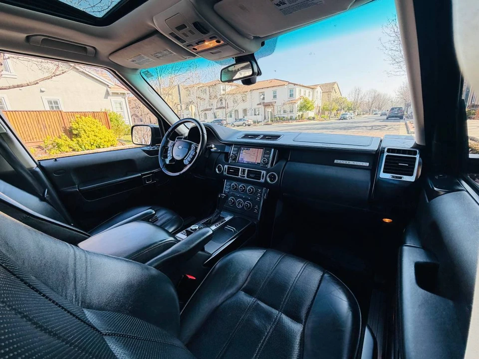 2012 Land Rover Range Rover L322 - Image 9 of 18