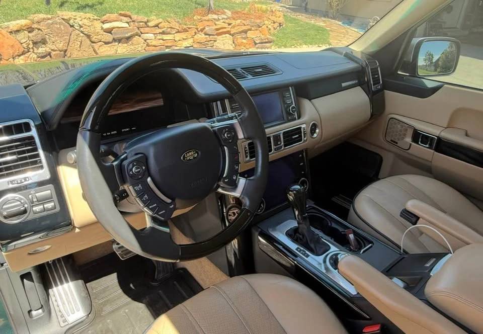 2012 Land Rover Range Rover L322 - Image 7 of 15