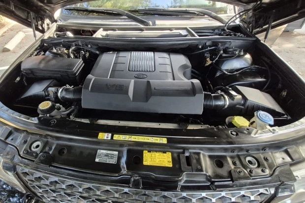 2012 Land Rover Range Rover L322 - Image 6 of 8