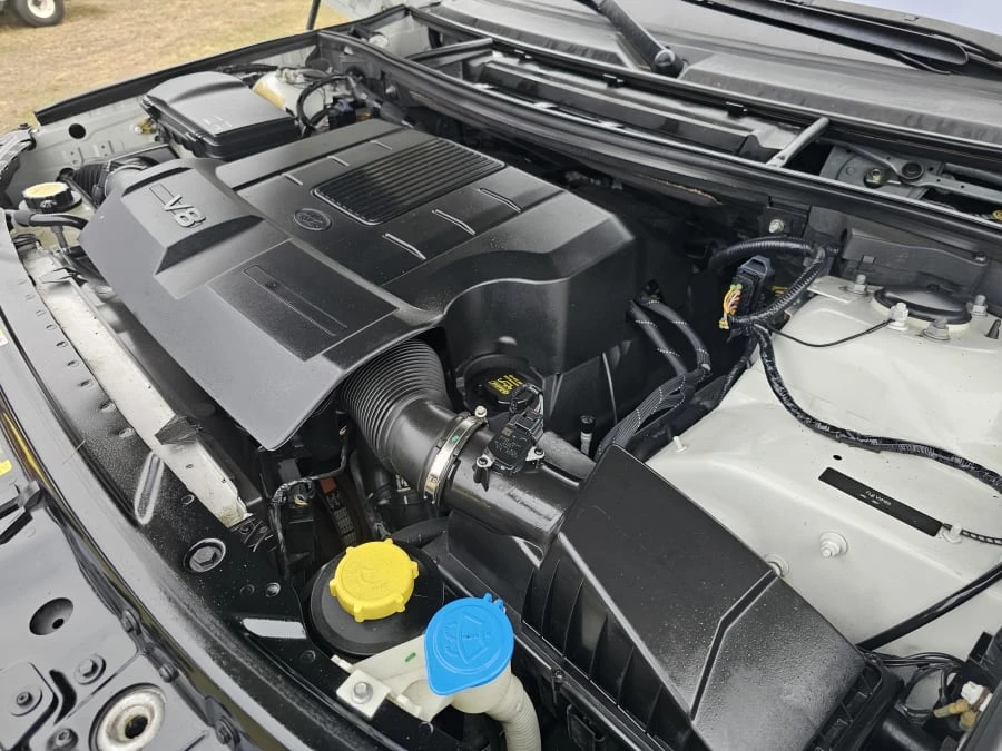 2012 Land Rover Range Rover L322 - Image 17 of 17